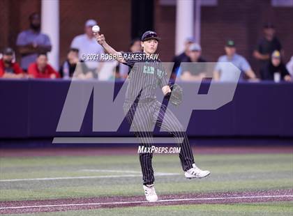 Thumbnail 2 in Southlake Carroll vs. Keller (UIL 6A Regional Finals Game 1) photogallery.