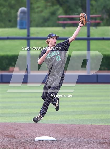 Thumbnail 1 in Southlake Carroll vs. Keller (UIL 6A Regional Finals Game 1) photogallery.