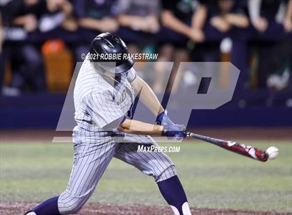 Thumbnail 2 in Southlake Carroll vs. Keller (UIL 6A Regional Finals Game 1) photogallery.
