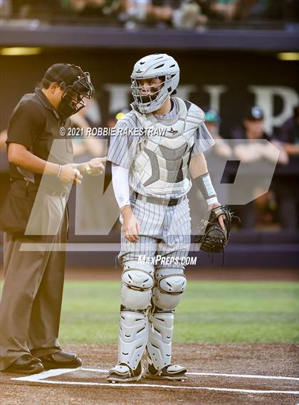 Thumbnail 1 in Southlake Carroll vs. Keller (UIL 6A Regional Finals Game 1) photogallery.