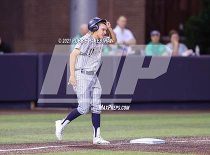 Thumbnail 2 in Southlake Carroll vs. Keller (UIL 6A Regional Finals Game 1) photogallery.
