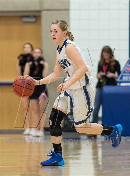 Thumbnail 2 in Fremont vs American Fork (UHSAA 5A Final) photogallery.