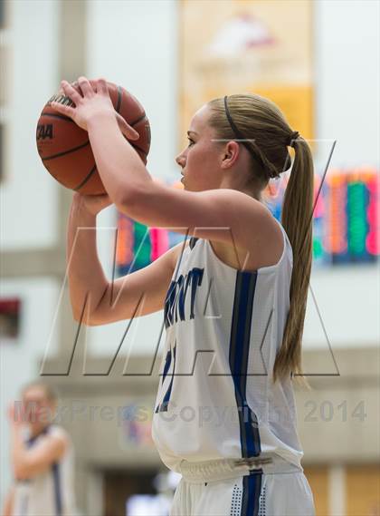 Thumbnail 1 in Fremont vs American Fork (UHSAA 5A Final) photogallery.