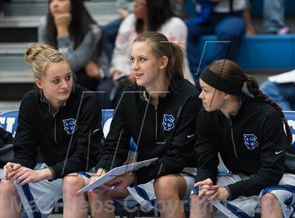Thumbnail 1 in Fremont vs American Fork (UHSAA 5A Final) photogallery.