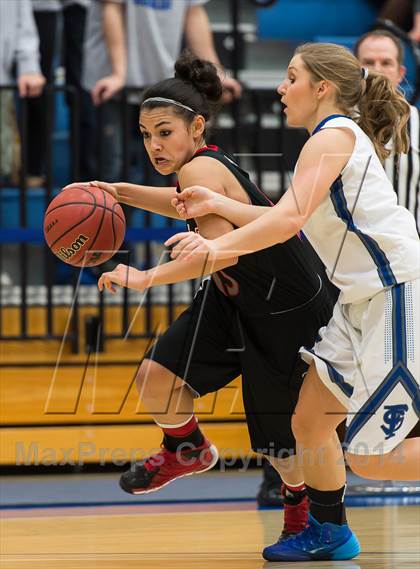 Thumbnail 1 in Fremont vs American Fork (UHSAA 5A Final) photogallery.