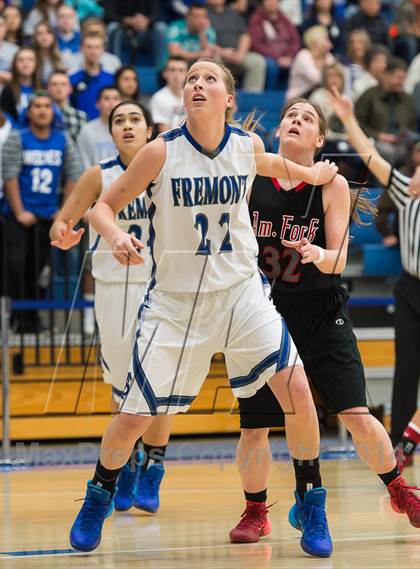 Thumbnail 2 in Fremont vs American Fork (UHSAA 5A Final) photogallery.