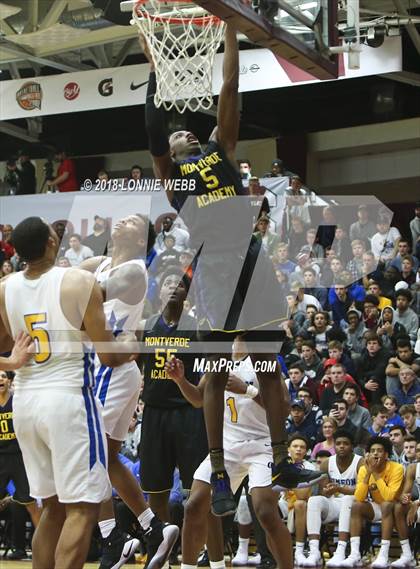 Thumbnail 2 in Montverde Academy vs. Simeon (Spalding Hoophall Classic) photogallery.