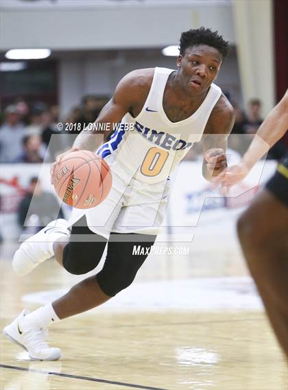 Thumbnail 1 in Montverde Academy vs. Simeon (Spalding Hoophall Classic) photogallery.