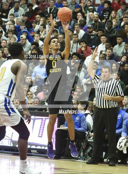 Thumbnail 2 in Montverde Academy vs. Simeon (Spalding Hoophall Classic) photogallery.