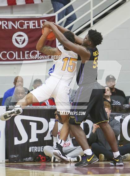 Thumbnail 1 in Montverde Academy vs. Simeon (Spalding Hoophall Classic) photogallery.