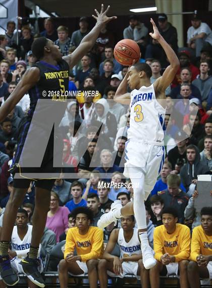 Thumbnail 1 in Montverde Academy vs. Simeon (Spalding Hoophall Classic) photogallery.
