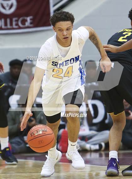 Thumbnail 1 in Montverde Academy vs. Simeon (Spalding Hoophall Classic) photogallery.