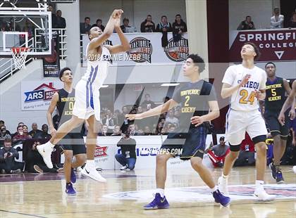 Thumbnail 2 in Montverde Academy vs. Simeon (Spalding Hoophall Classic) photogallery.