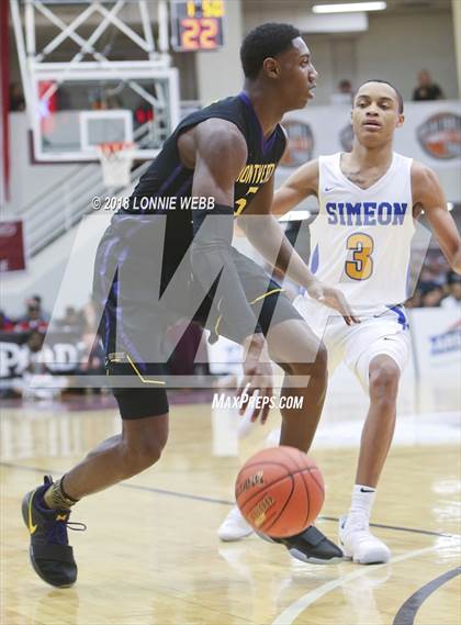 Thumbnail 2 in Montverde Academy vs. Simeon (Spalding Hoophall Classic) photogallery.