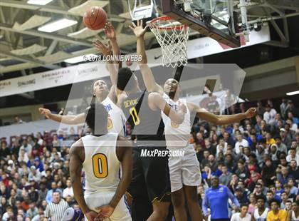Thumbnail 3 in Montverde Academy vs. Simeon (Spalding Hoophall Classic) photogallery.