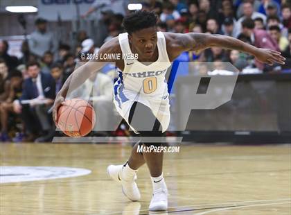 Thumbnail 2 in Montverde Academy vs. Simeon (Spalding Hoophall Classic) photogallery.