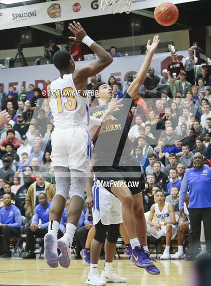 Thumbnail 3 in Montverde Academy vs. Simeon (Spalding Hoophall Classic) photogallery.