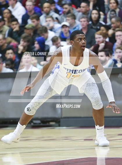 Thumbnail 2 in Montverde Academy vs. Simeon (Spalding Hoophall Classic) photogallery.
