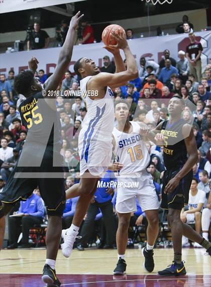 Thumbnail 1 in Montverde Academy vs. Simeon (Spalding Hoophall Classic) photogallery.