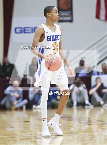 Thumbnail 3 in Montverde Academy vs. Simeon (Spalding Hoophall Classic) photogallery.