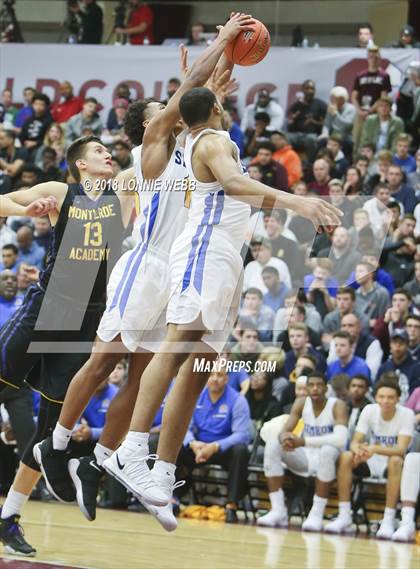 Thumbnail 1 in Montverde Academy vs. Simeon (Spalding Hoophall Classic) photogallery.