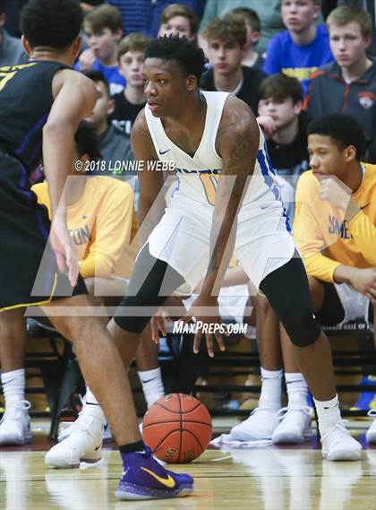 Thumbnail 3 in Montverde Academy vs. Simeon (Spalding Hoophall Classic) photogallery.