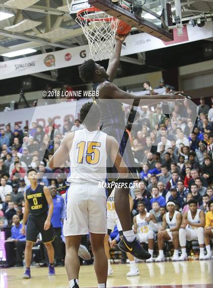 Thumbnail 1 in Montverde Academy vs. Simeon (Spalding Hoophall Classic) photogallery.