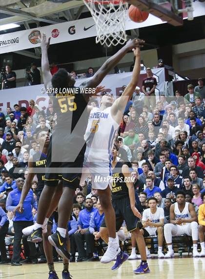 Thumbnail 3 in Montverde Academy vs. Simeon (Spalding Hoophall Classic) photogallery.