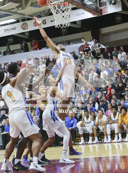 Thumbnail 3 in Montverde Academy vs. Simeon (Spalding Hoophall Classic) photogallery.