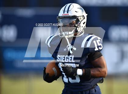 Thumbnail 2 in Smyrna @ Siegel photogallery.