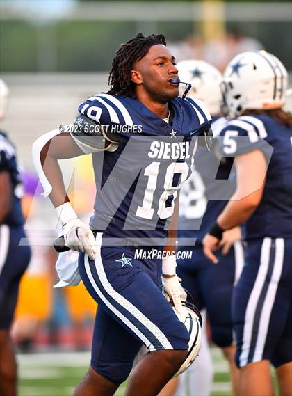 Thumbnail 3 in Smyrna @ Siegel photogallery.