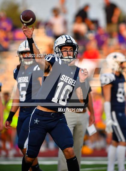 Thumbnail 3 in Smyrna @ Siegel photogallery.