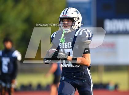 Thumbnail 3 in Smyrna @ Siegel photogallery.