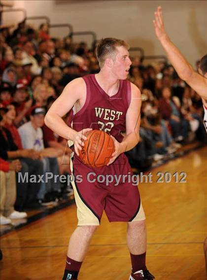 Thumbnail 2 in Corning vs. West Valley (CIF NS D4 Playoffs) photogallery.