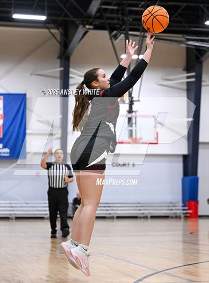 Thumbnail 1 in Sebastian River vs. Palm Harbor University (Tampa Bay Christmas Invitational) photogallery.