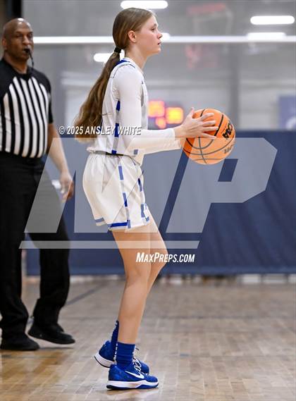 Thumbnail 2 in Sebastian River vs. Palm Harbor University (Tampa Bay Christmas Invitational) photogallery.