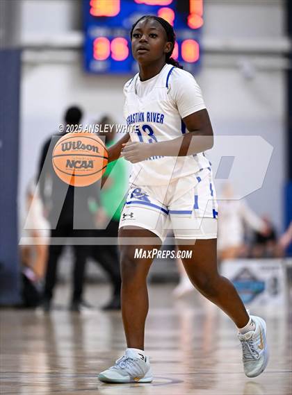 Thumbnail 3 in Sebastian River vs. Palm Harbor University (Tampa Bay Christmas Invitational) photogallery.