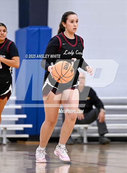 Thumbnail 2 in Sebastian River vs. Palm Harbor University (Tampa Bay Christmas Invitational) photogallery.