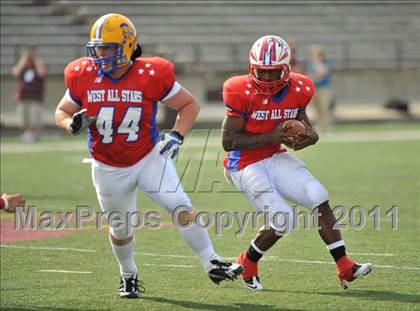 Thumbnail 3 in Michigan HS Coaches Association All-Star Game photogallery.
