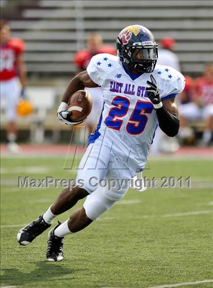 Thumbnail 2 in Michigan HS Coaches Association All-Star Game photogallery.