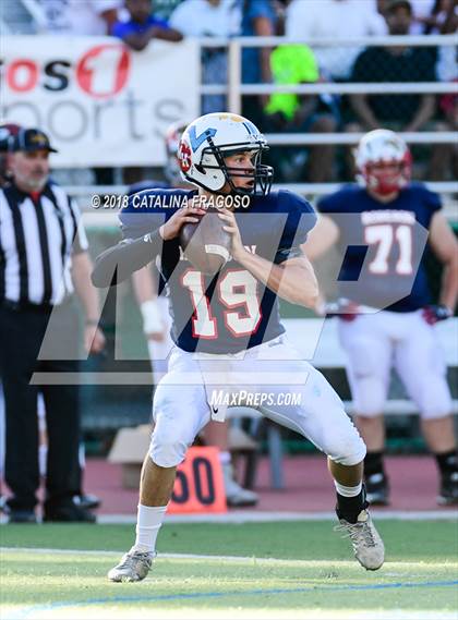 Thumbnail 1 in Paul Robeson All-Star Classic (East vs. West) photogallery.