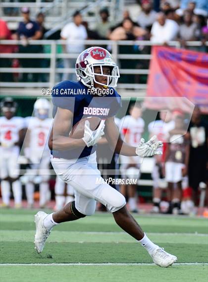 Thumbnail 1 in Paul Robeson All-Star Classic (East vs. West) photogallery.