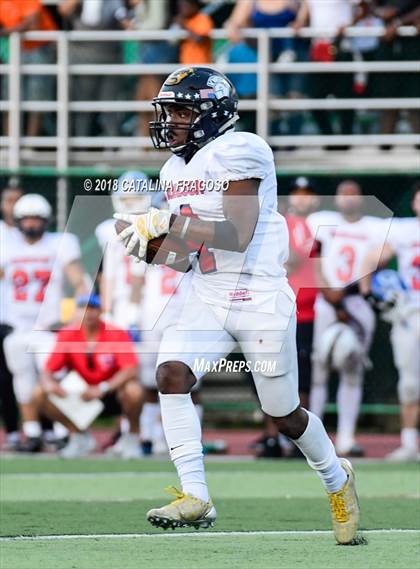 Thumbnail 3 in Paul Robeson All-Star Classic (East vs. West) photogallery.