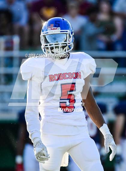 Thumbnail 2 in Paul Robeson All-Star Classic (East vs. West) photogallery.