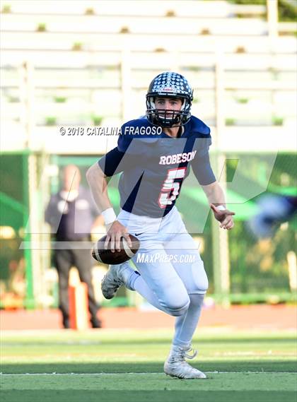 Thumbnail 1 in Paul Robeson All-Star Classic (East vs. West) photogallery.