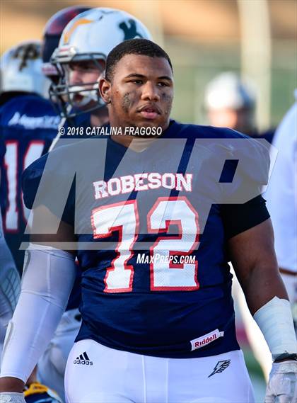Thumbnail 1 in Paul Robeson All-Star Classic (East vs. West) photogallery.
