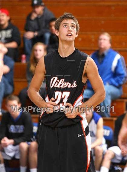 Thumbnail 2 in Dana Hills vs. Huntington Beach (OC North/South Challenge) photogallery.