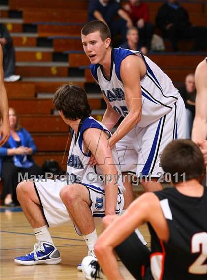 Thumbnail 3 in Dana Hills vs. Huntington Beach (OC North/South Challenge) photogallery.