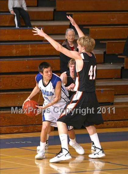 Thumbnail 3 in Dana Hills vs. Huntington Beach (OC North/South Challenge) photogallery.