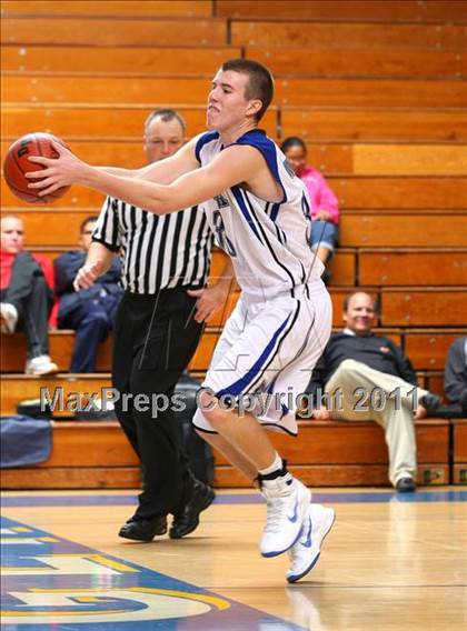 Thumbnail 1 in Dana Hills vs. Huntington Beach (OC North/South Challenge) photogallery.
